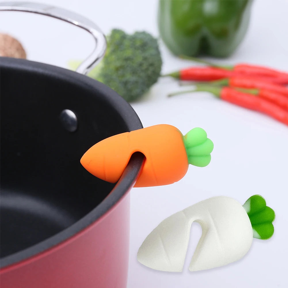 CluckClip Anti-Spill Lid Holder
